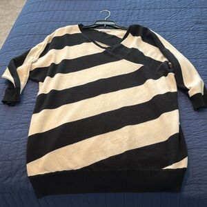 Black & white Sweater